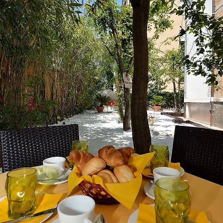 فندق مبيت وإفطار Angelica 4*