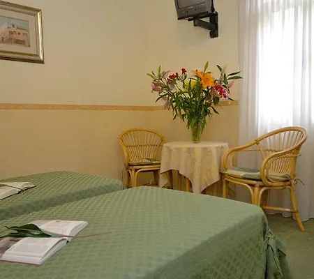 Bed & Breakfast Angelica 4*