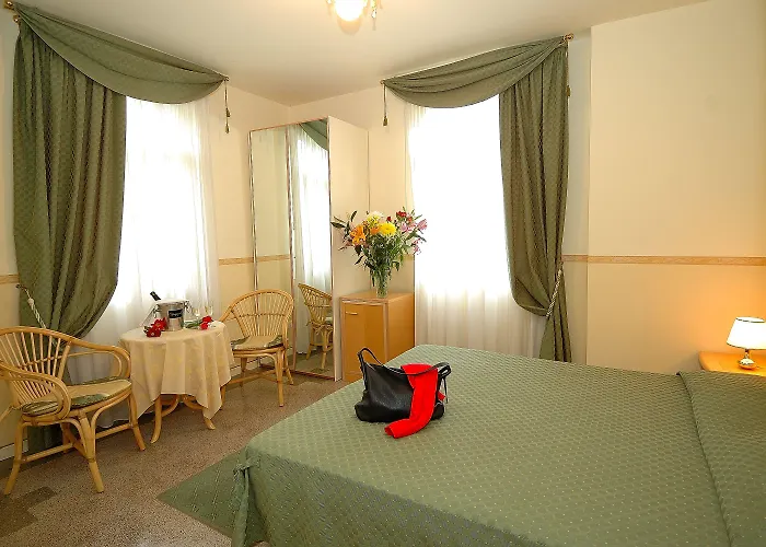 Angelica Alojamento de Acomodação e Pequeno-almoço 4*